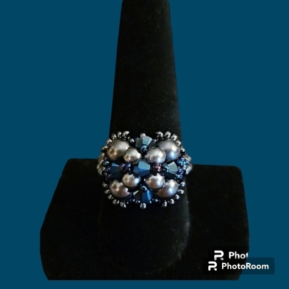 HANDMADE Beaded Fancy Cocktail Ring - Picture 1 of 6